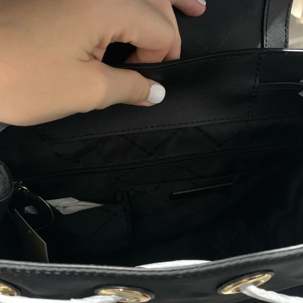 Michael Kors Bedford Zip Backpack - Black - Picture 8 of 8